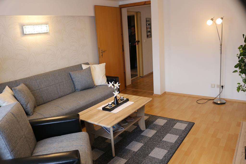 Ruegenurlaub 1 Apartment แบร์เกิน เอาฟ์ รือเจิน ภายนอก รูปภาพ